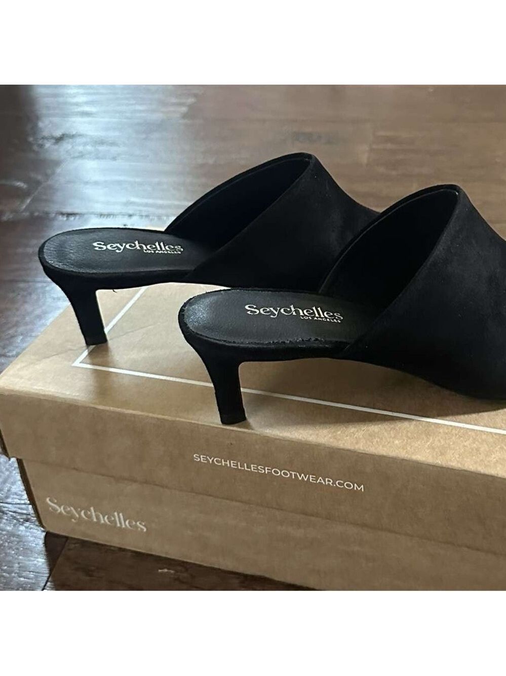 SEYCHELLES-Obsession Mule-black suede-7.5-brand new - Picture 7 of 11